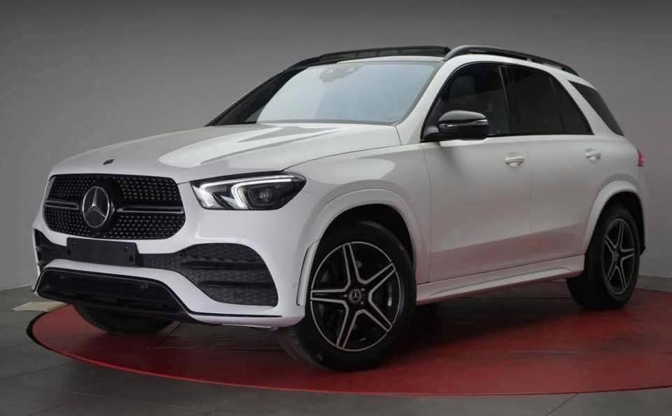 Mercedes-Benz GLE 300d 4Matic 9G-Tronic AMG - Bild 2