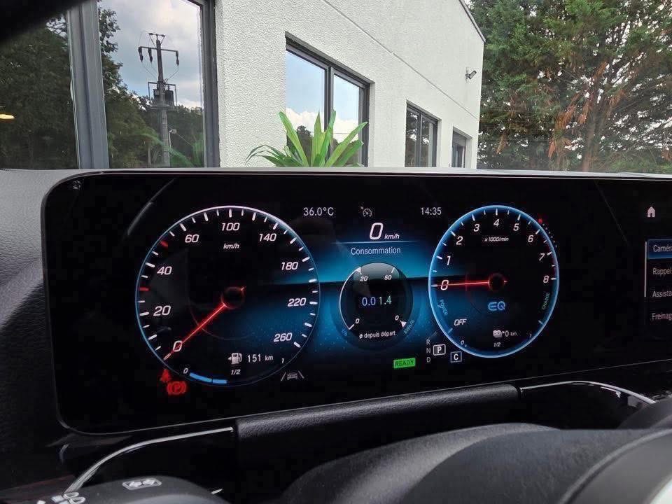 MERCEDES-BENZ GLA 250e e-HYBRIDE - Bild 17