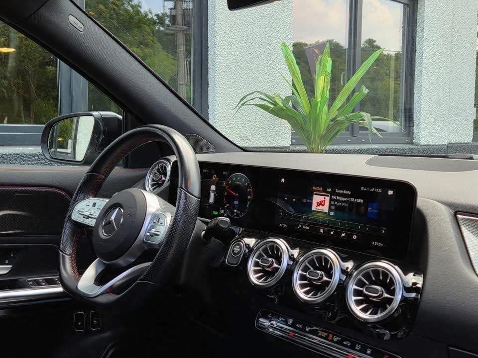 MERCEDES-BENZ GLA 250e e-HYBRIDE - Bild 20