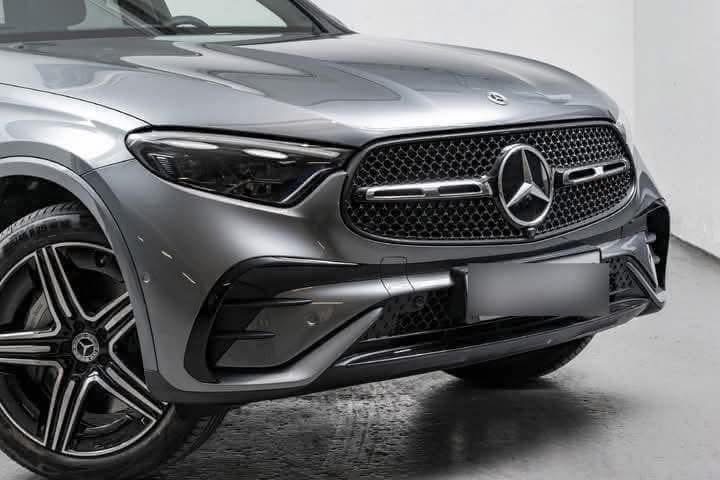 Mercedes-Benz GLC 220d 4 Matic AMG - Bild 4