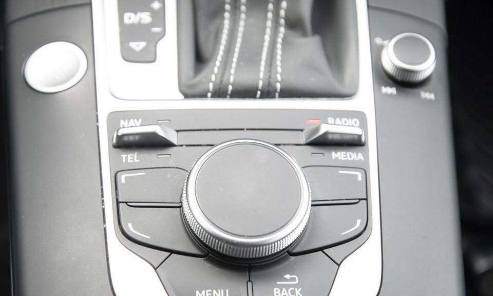 Audi A3 Sportback TFSI Ambiente S-Line - Bild 11