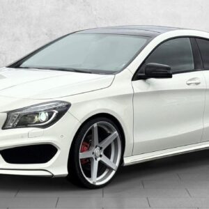 Mercedes-Benz CLA 220 CDI Coupé, Avantgarde, AMG, Panorama, Bi-Xenón