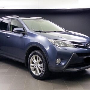 Toyota RAV4 2.0i 4x4 avec contrôle de vitesse, caméra et navigation